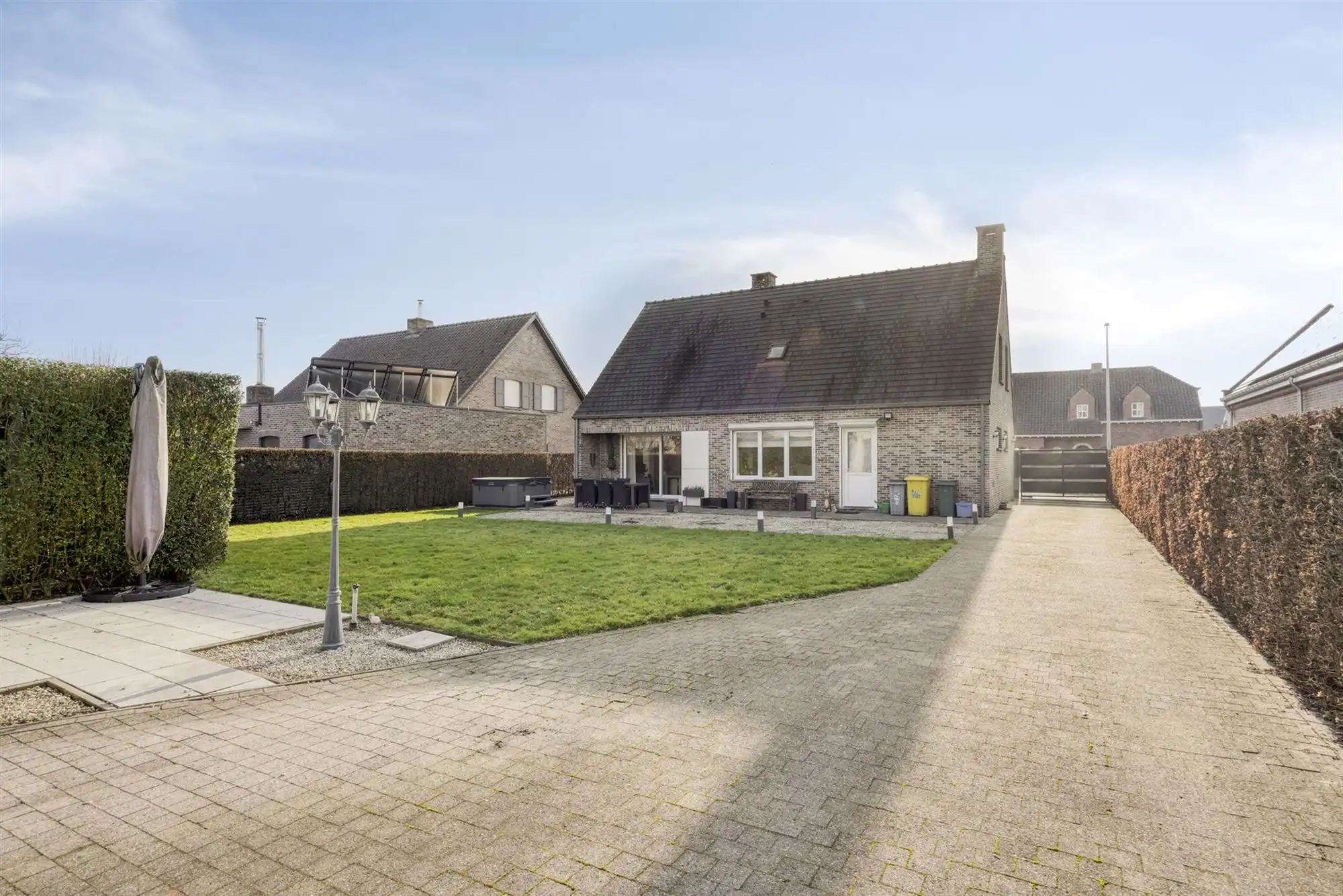 Exclusieve villa, extra garage en zonnige tuin op 1.100 m² foto 40