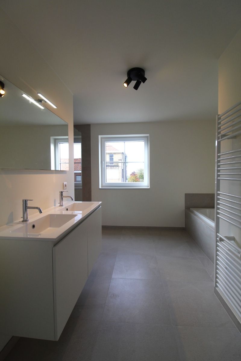 Nieuwbouwwoning te huur in Zonnebeke foto 11