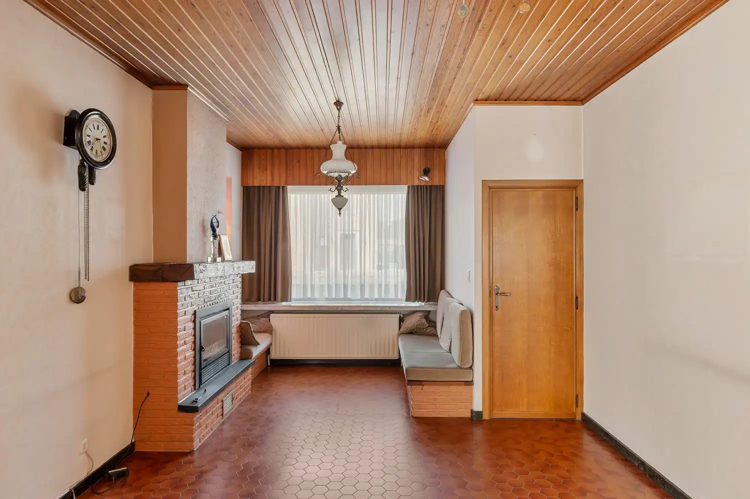 PRACHTIG GELEGEN WONING VLAK BIJ CENTRUM BONHEIDEN foto 6