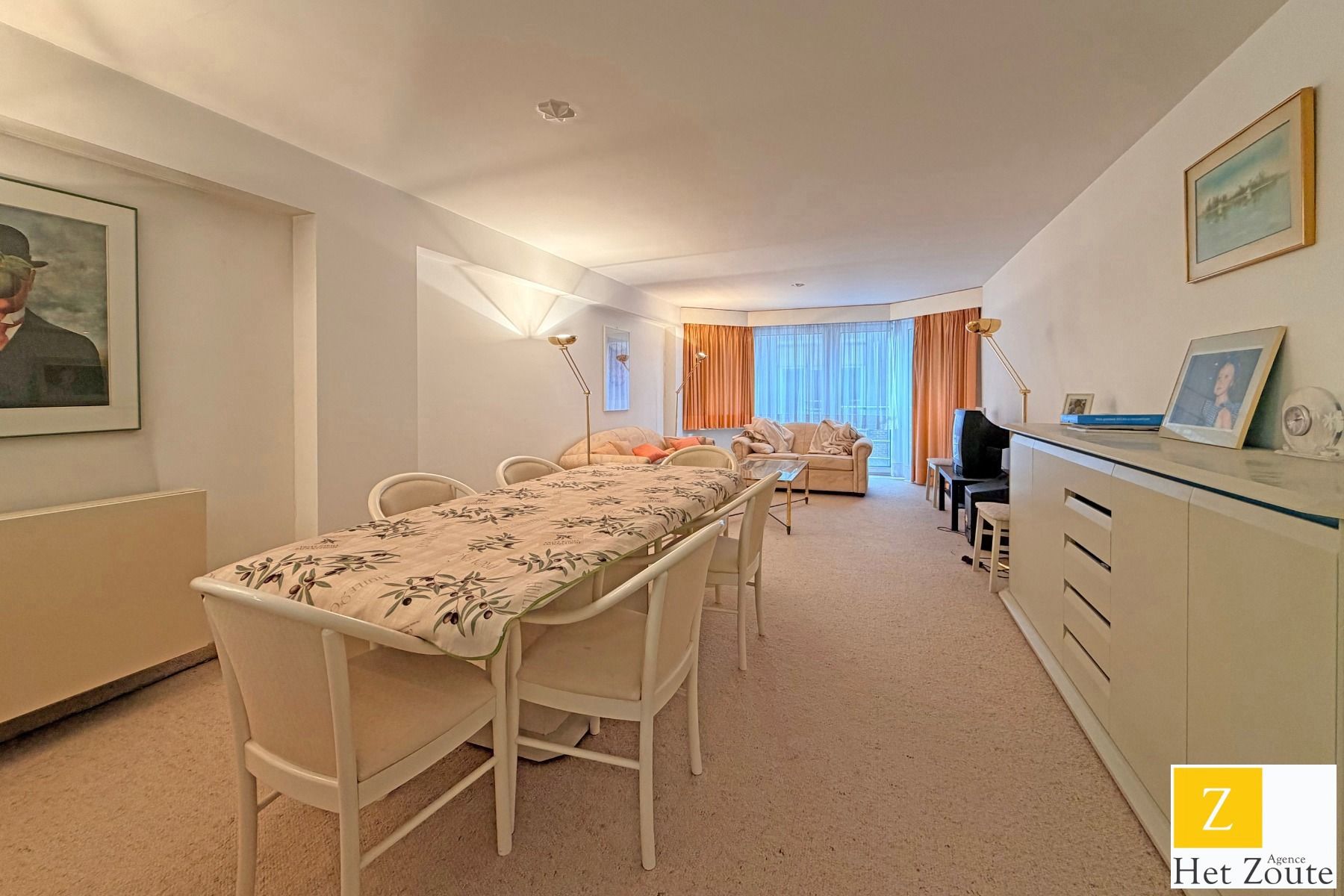 Te renoveren appartement op enkele passen van de Zeedijk foto 2