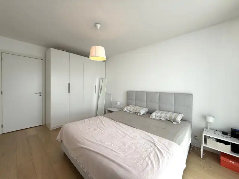 Lichtrijk hoekappartement met terras nabij Watersportbaan foto 13