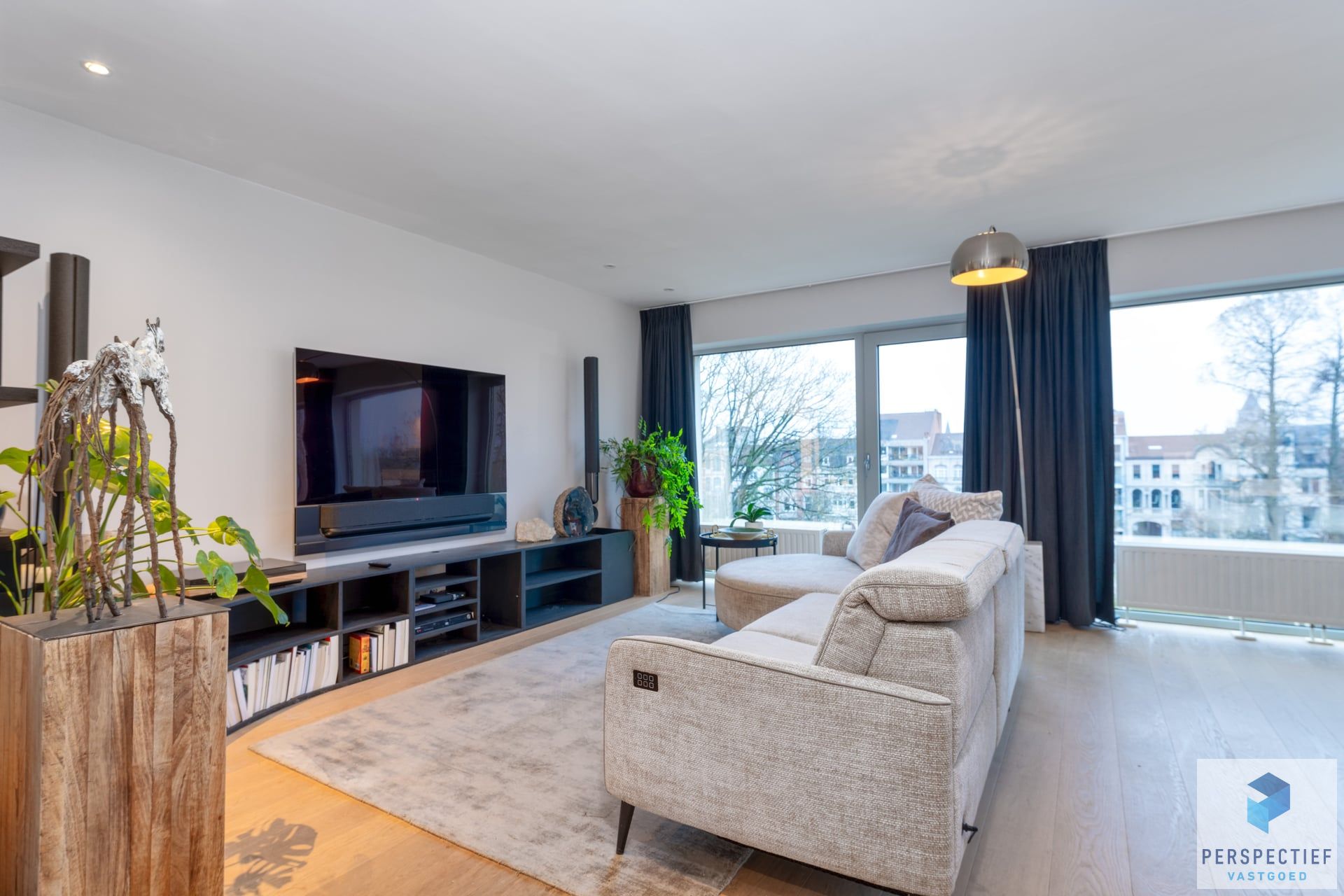 Modern Luxe-Appartement met 3slpk - terras en dubbele autostaanplaats foto 4