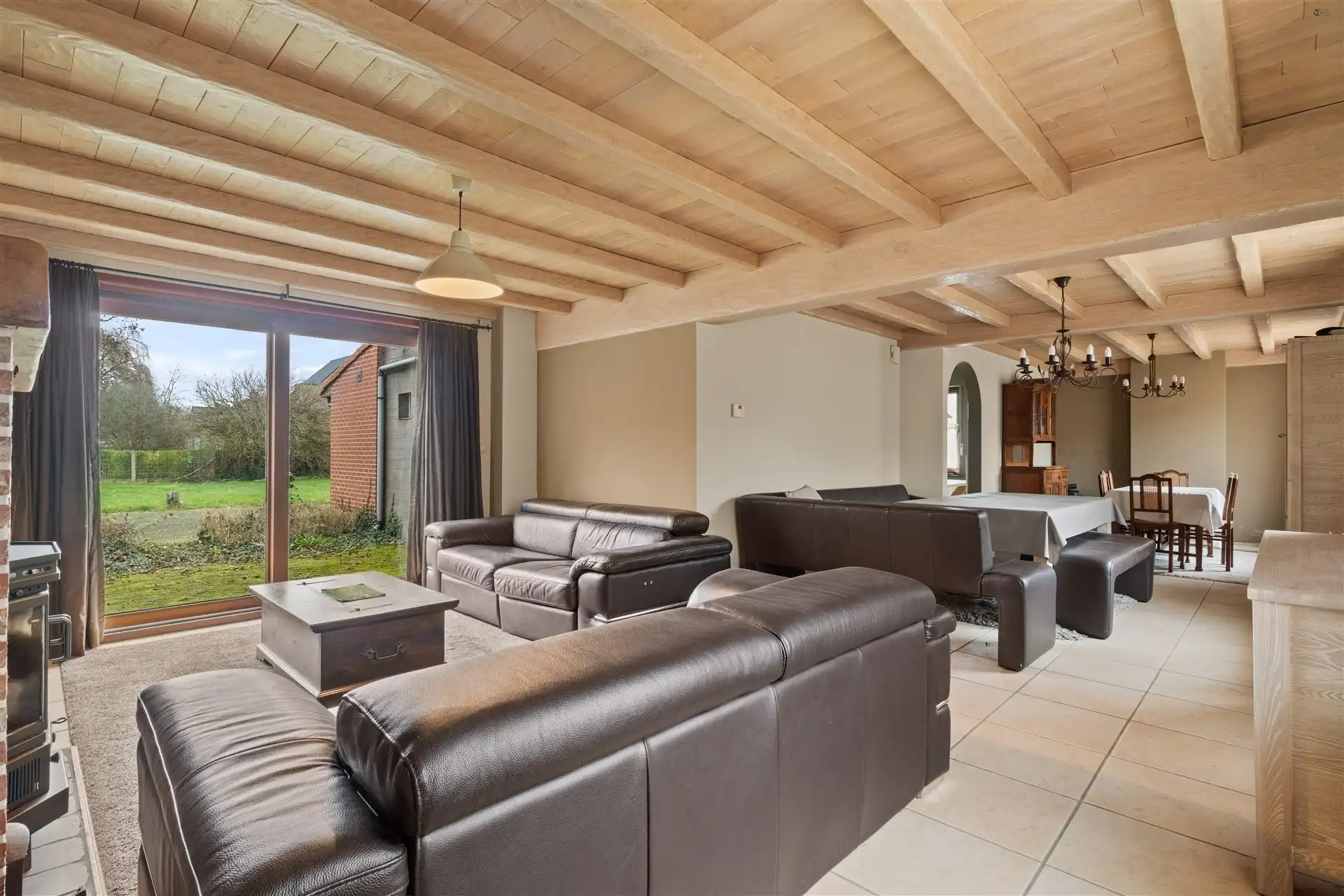 Open bebouwing met vrijstaande schuur  foto 6