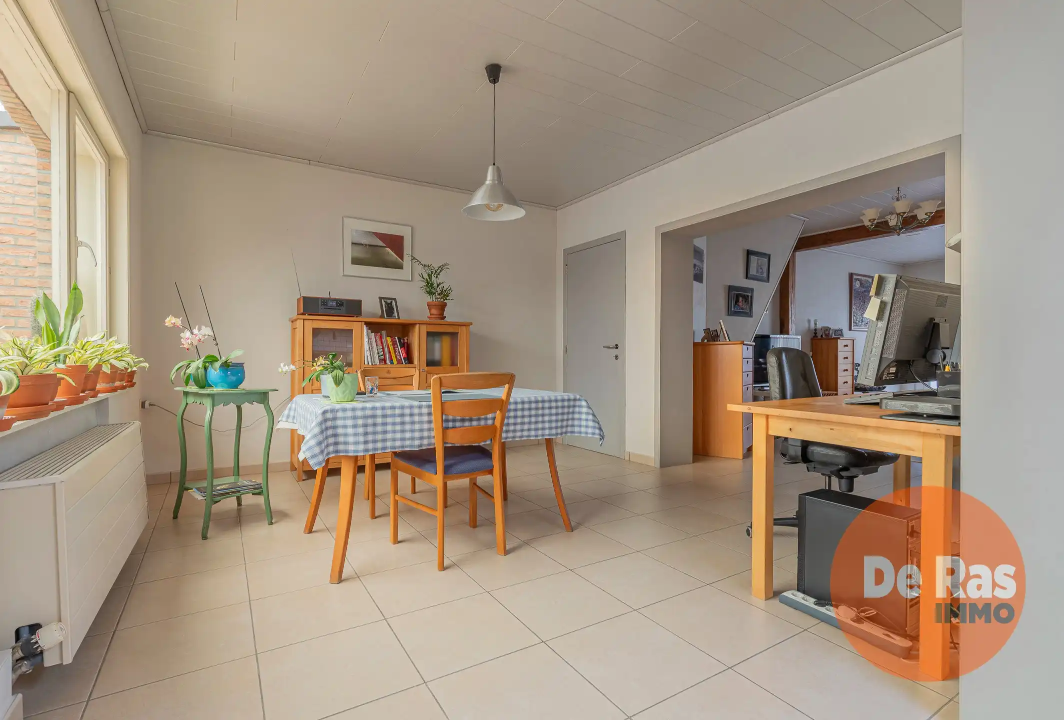 NIEUWERKERKEN - Goed onderhouden woning met tuin foto 2