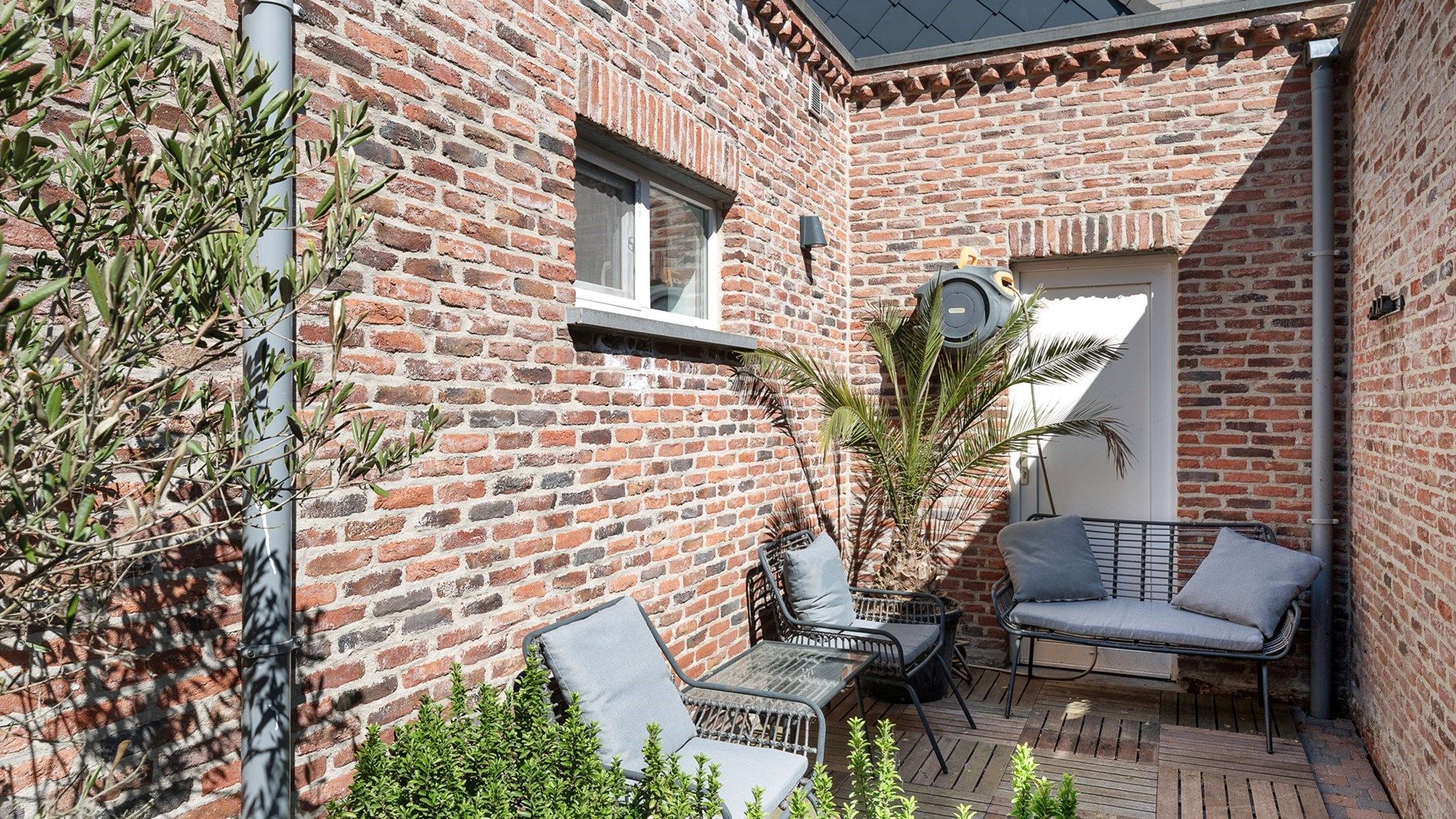 Instapklare, vernieuwde woning in het hart van Heist op wandelafstand van de zee. foto 9