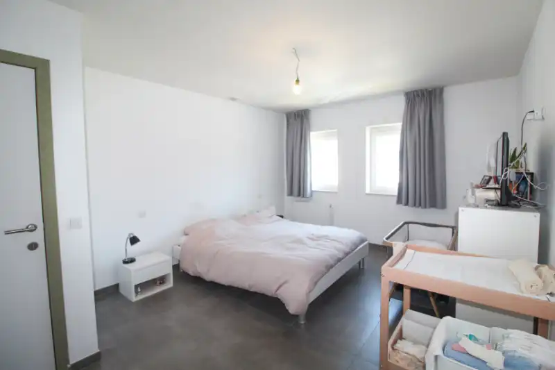 Prachtige moderne woning te huur vlakbij centrum Roeselare foto 9