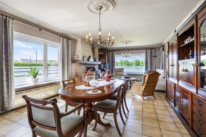 Ruime woning met loods op een perceel van 14are foto 8