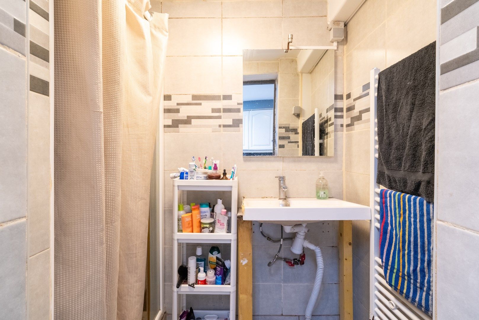 Gezinswoning met vier slaapkamers en tuin foto 11