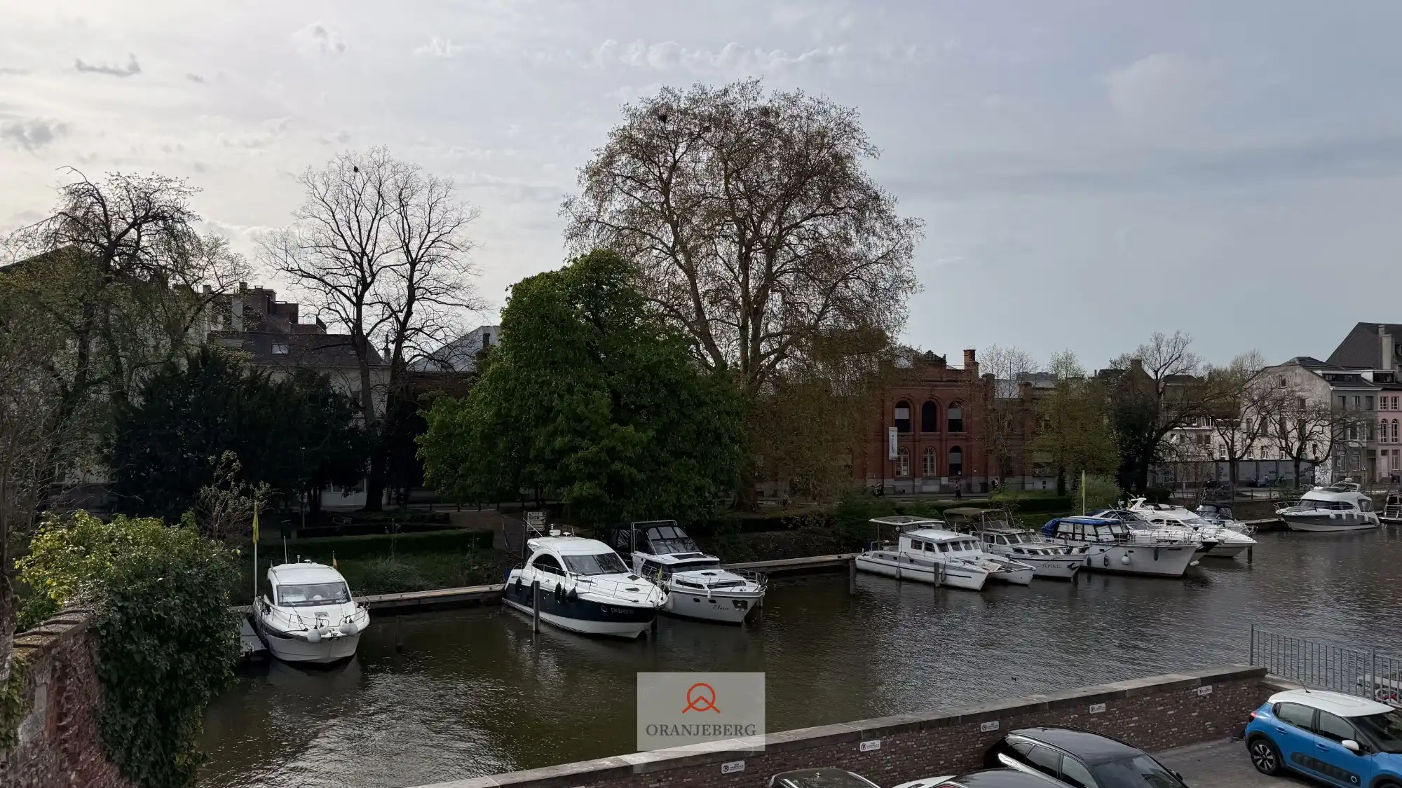 Studio op topligging aan het water Gent-centrum. foto 13