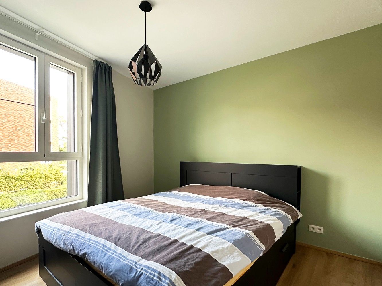 Modern appartement met 2 slaapkamers, aangenaam terras & autostaanplaats in Lier! foto 8