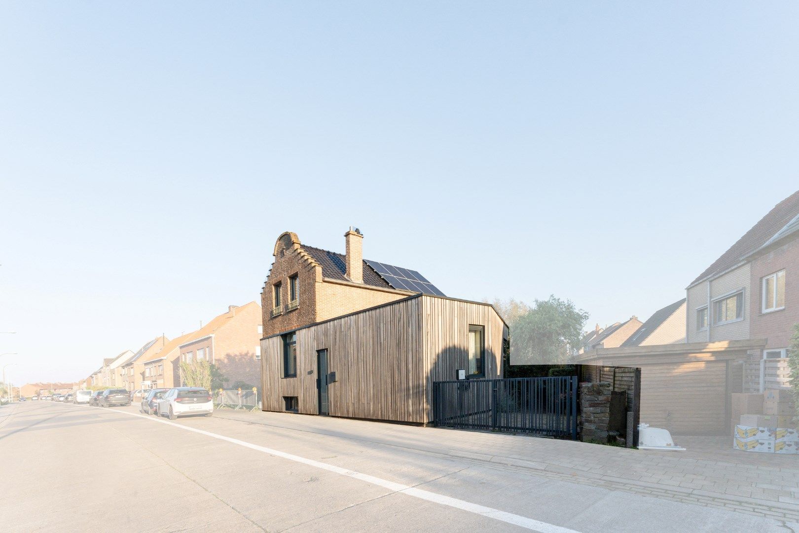 Architecturale woning gelegen op wandelafstand van het centrum foto 26