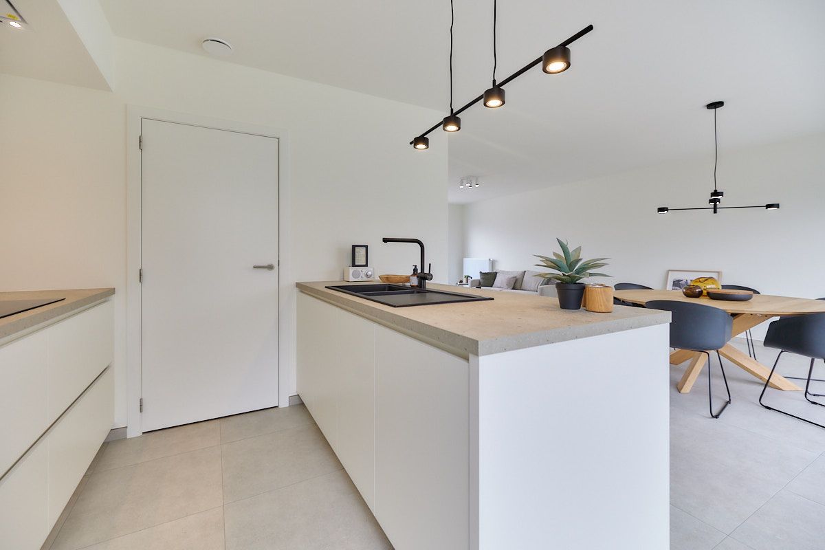 Lichtrijke landelijke nieuwbouwwoningen te Roeselare foto 5