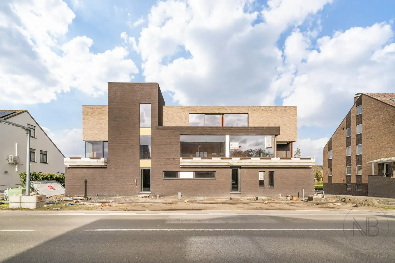 Penthouse met 2 slaapkamers incl. parking en kelderberging foto {{pictureIndex}}