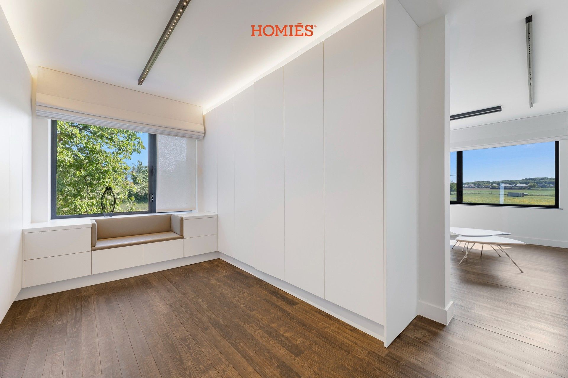 Prachtig kantoorgebouw & villa in groene omgeving foto 19