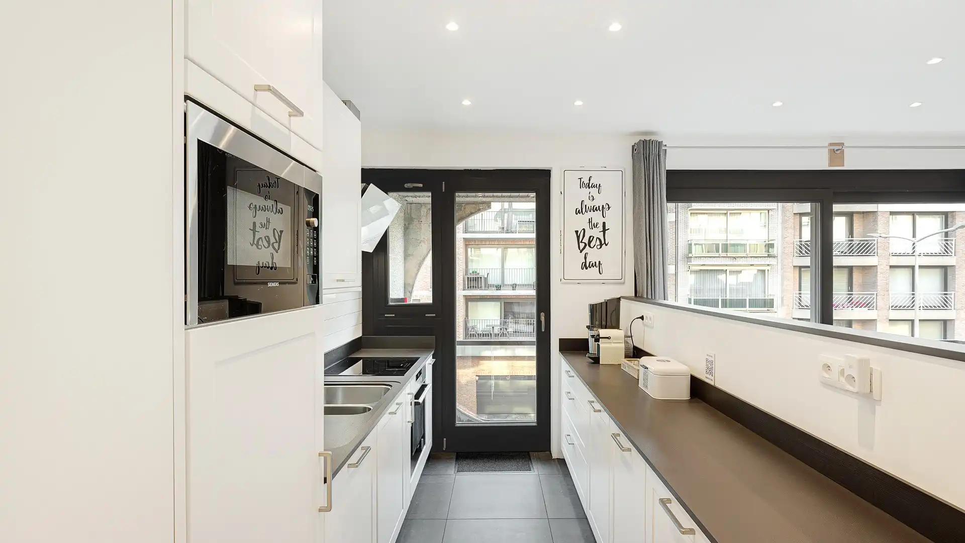 Gerenoveerd 2-slaapkamerappartement op topligging. foto 4