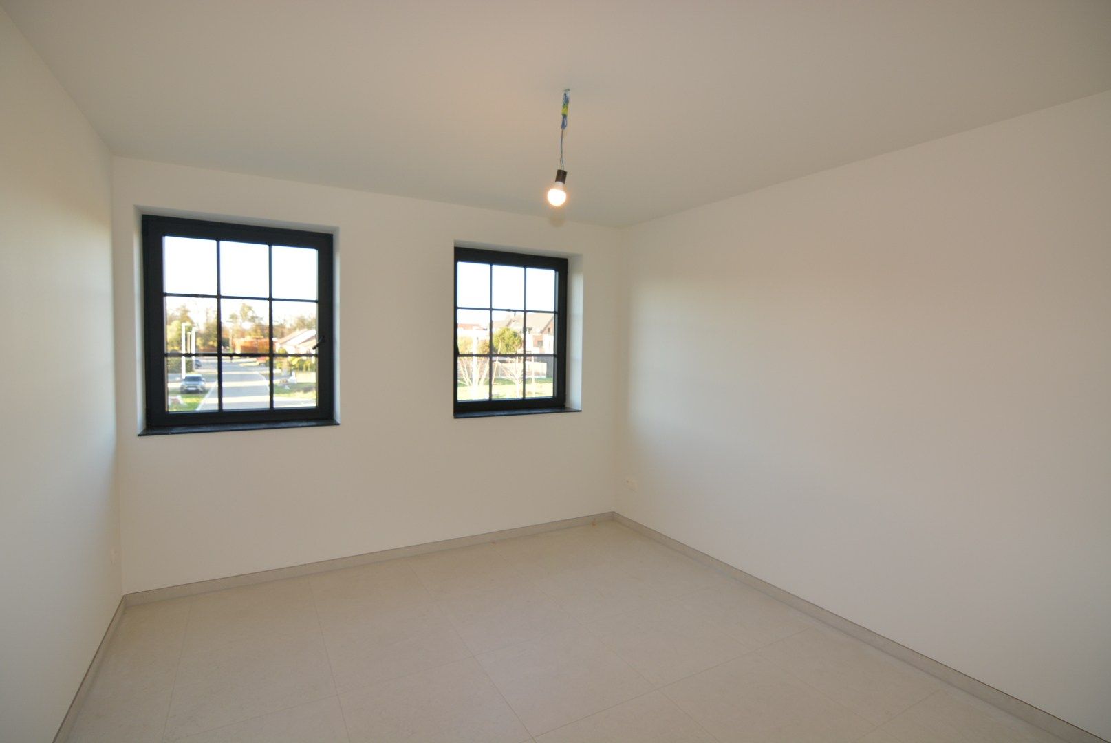 Halfvrijstaande nieuwbouwwoning op 3a 70ca met 3 slpk. foto 13