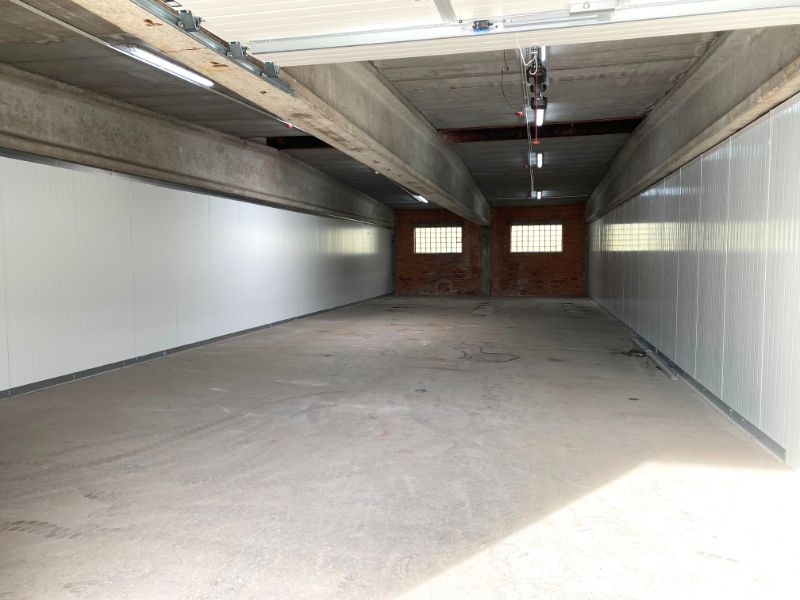 Magazijn van 192m² foto 2