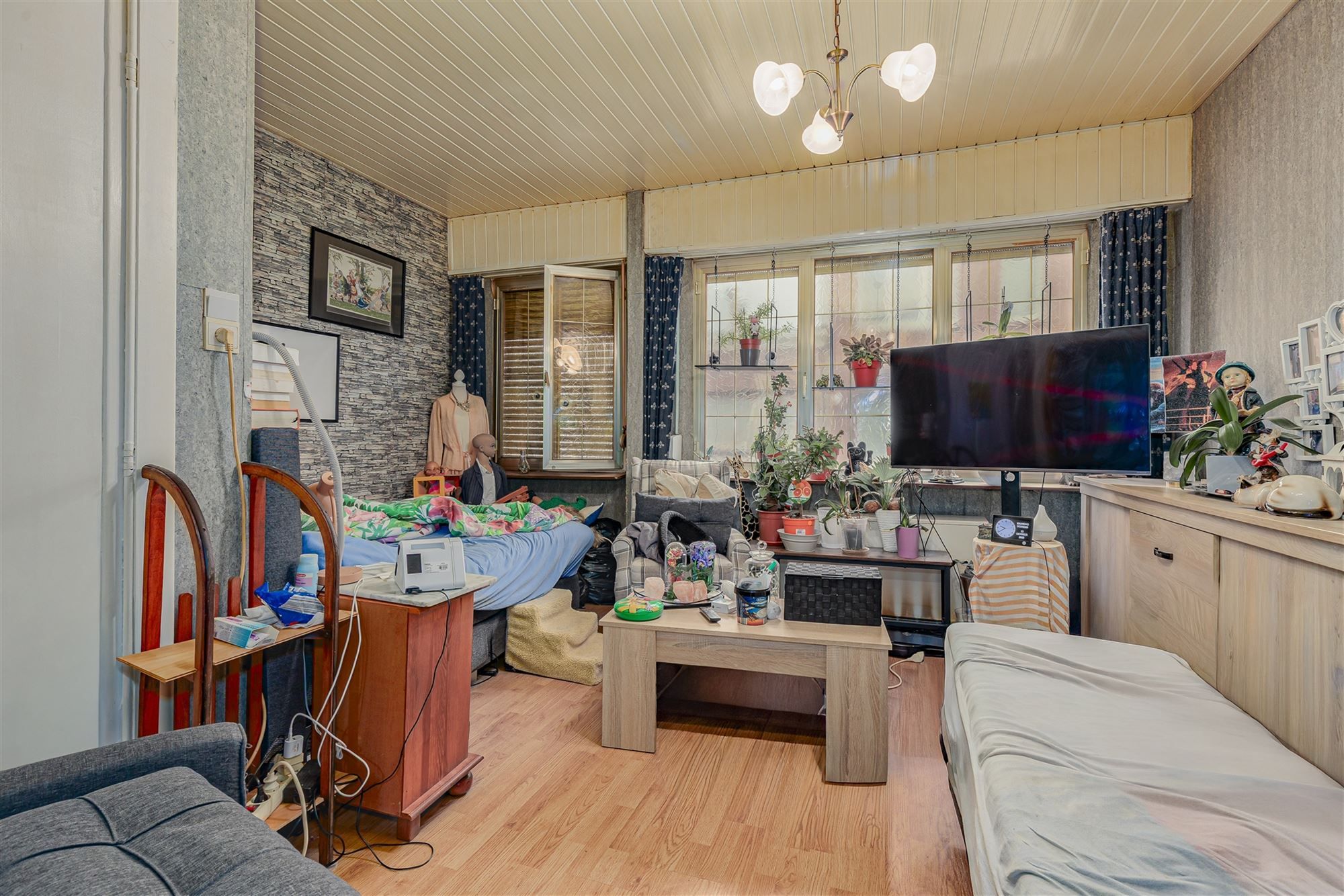 Te renoveren woning met koer thans ingedeeld in 2 appt foto 12