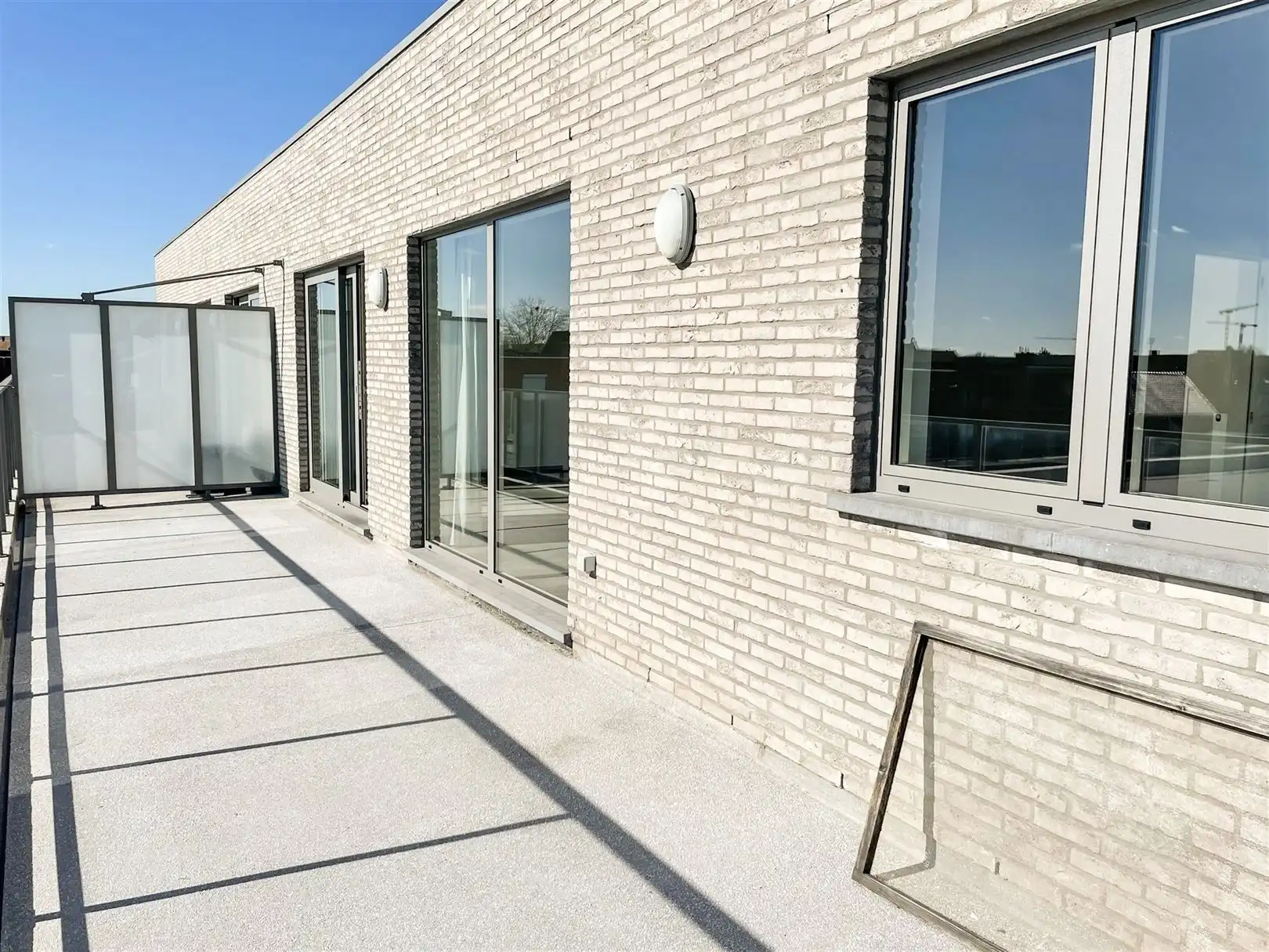 Appartement met 1 slpk met terras en staanplaats. foto 2