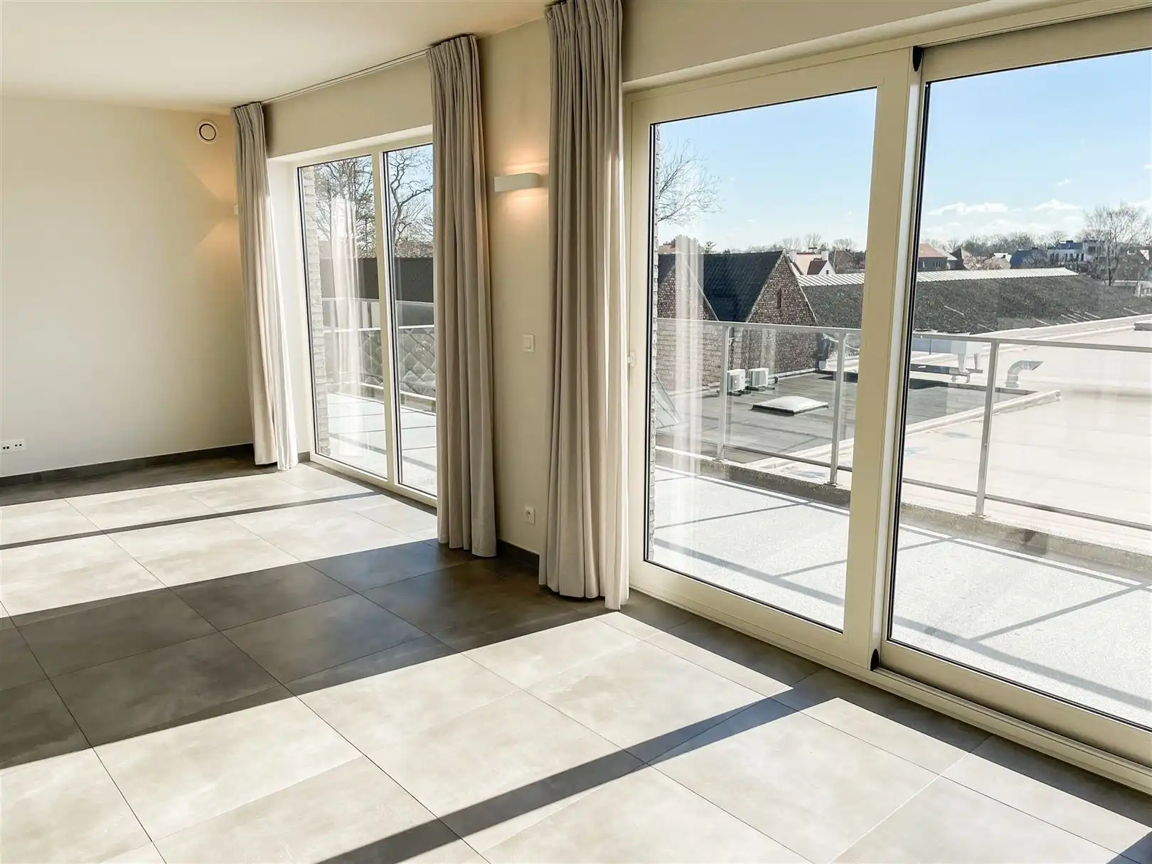 Appartement met 1 slpk met terras en staanplaats. foto 2