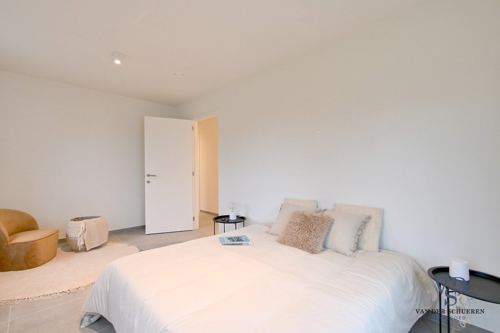Uitzonderlijke BEN-woning nabij Tiegembos. foto 23