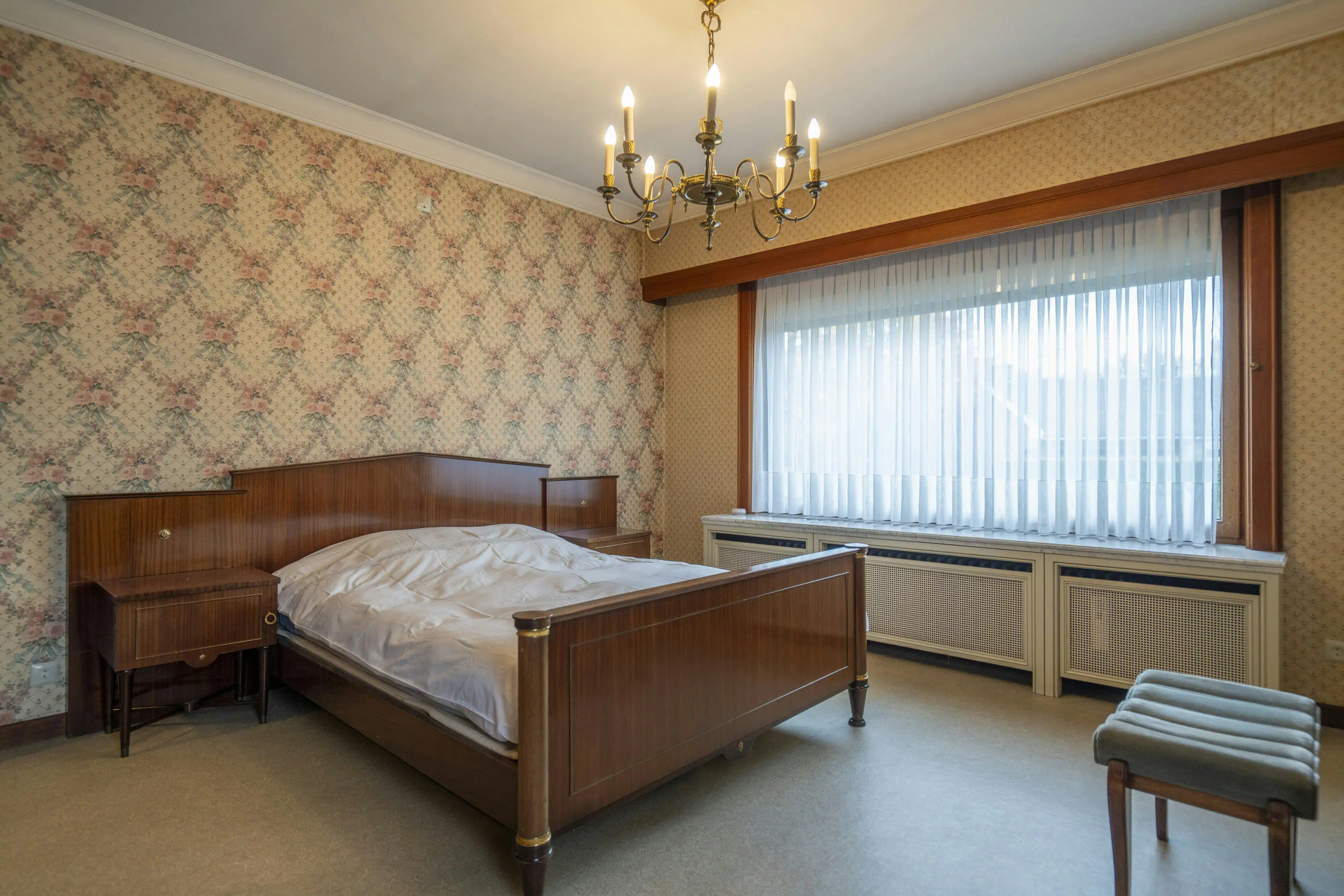 Ruim te renoveren huis te koop in Harelbeke  foto 17