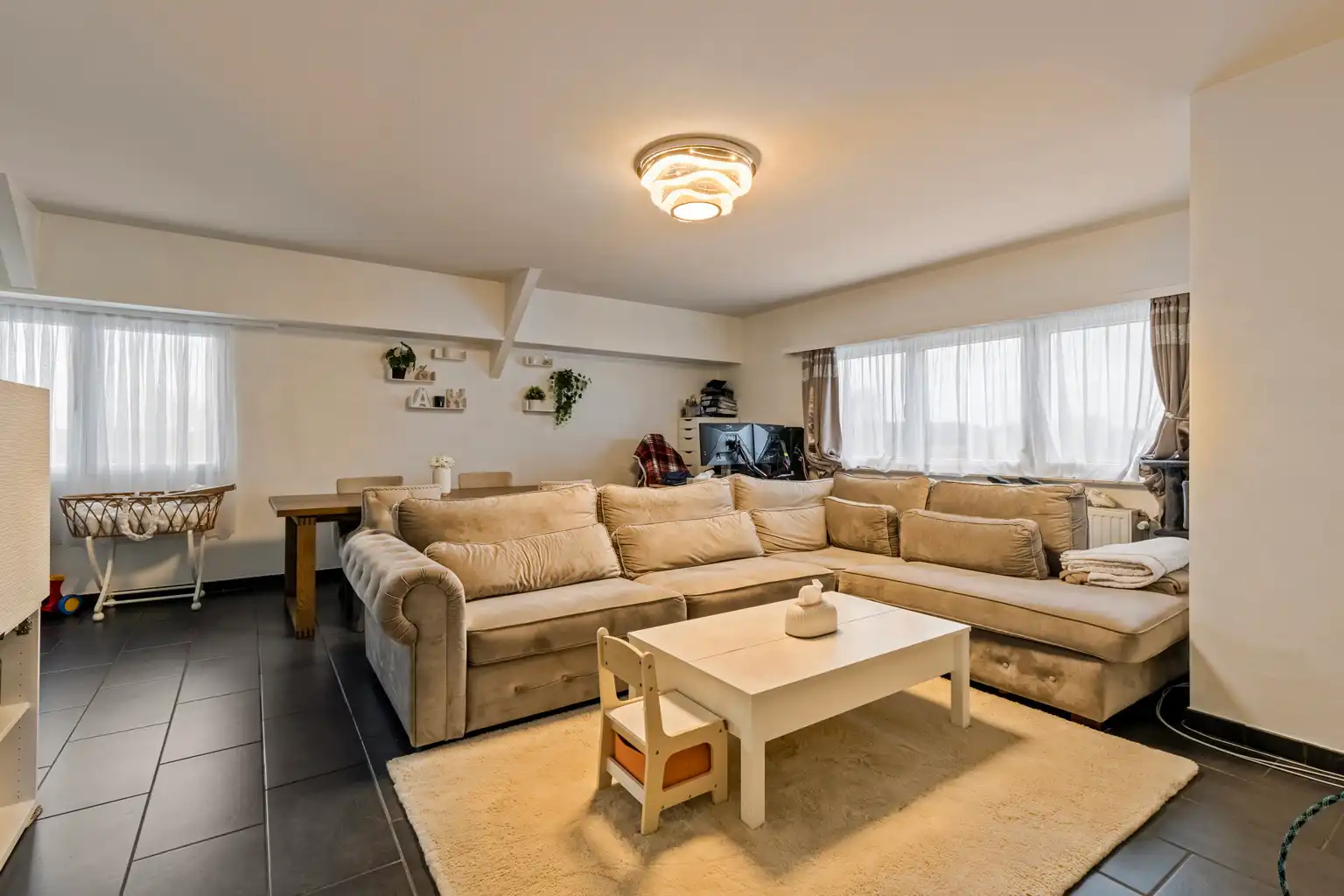 Instapklare penthouse  2 slaapkamers op 3de verdieping foto {{pictureIndex}}