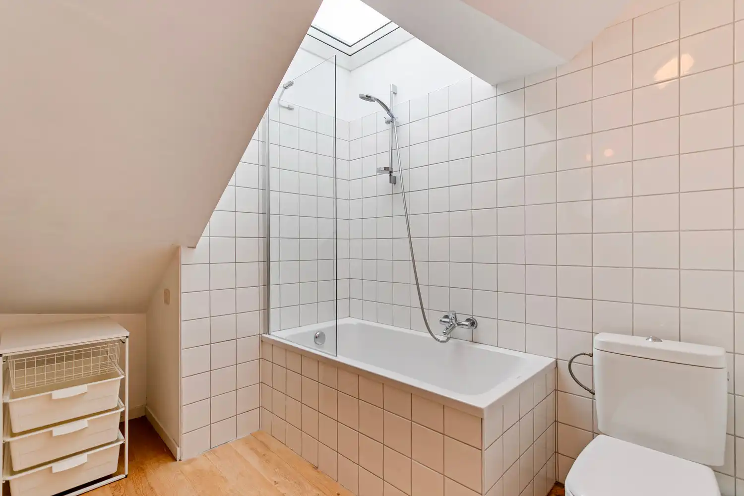 PRACHTIG GERENOVEERDE WONING MET STADSTUIN! foto 31