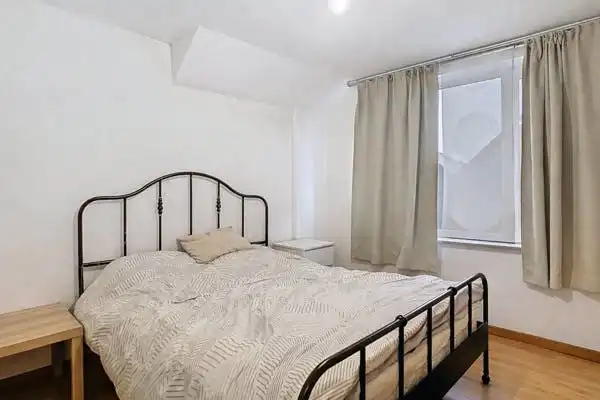 Instapklaar duplex appartement te koop in Kruibeke foto 11