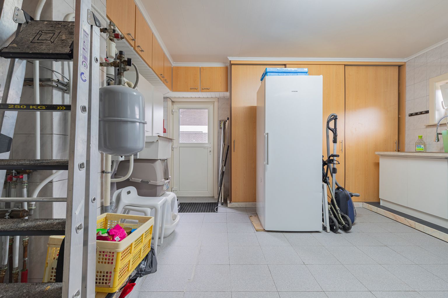 Rustig gelegen bungalow met 3 slaapkamers! foto 18