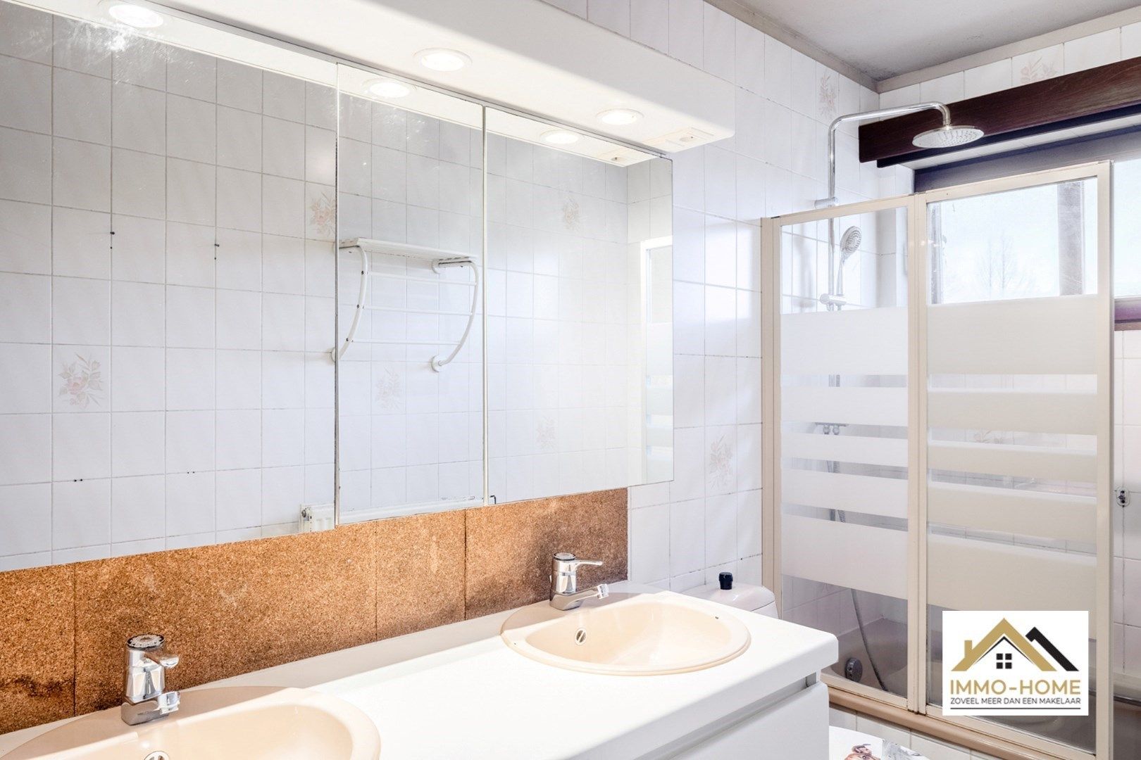 Appartement met 3 slaapkamers en tuin nabij het centrum! foto 15