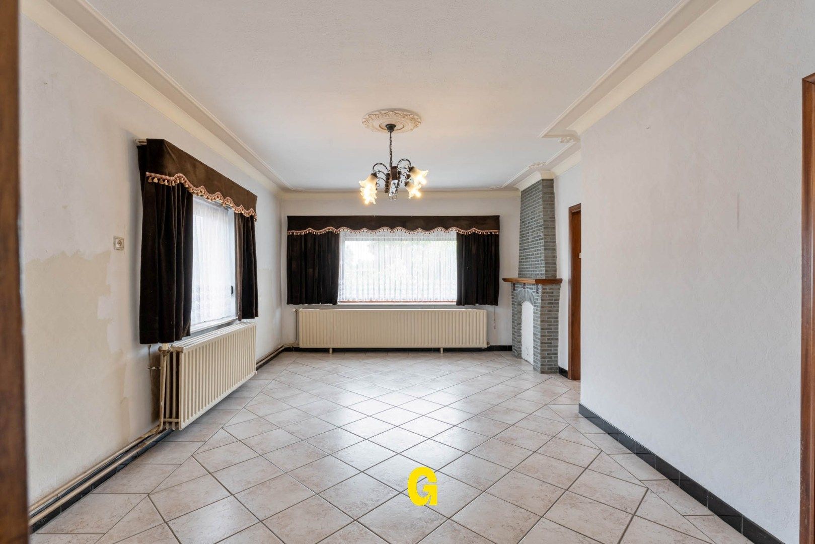 Te renoveren vrijstaande bungalow woning met tuin op een perceel van 8a 55ca foto 9