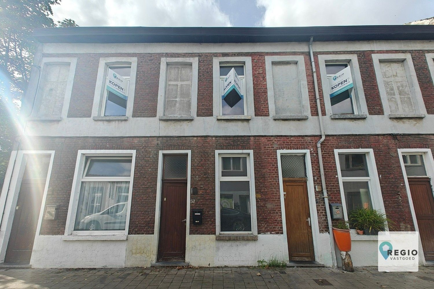 Te renoveren woning te Gentbrugge, Sas- en Bassijnwijk. foto 1