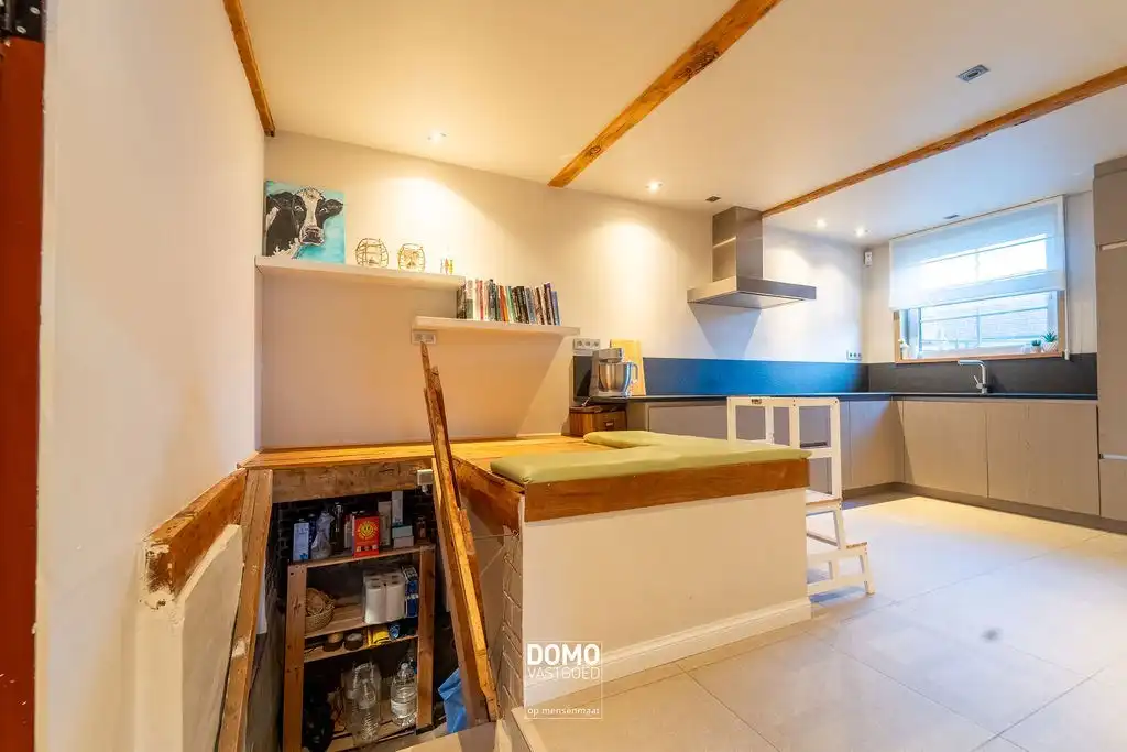 Verrassend ruime woning met karakter te Kuringen. foto 5