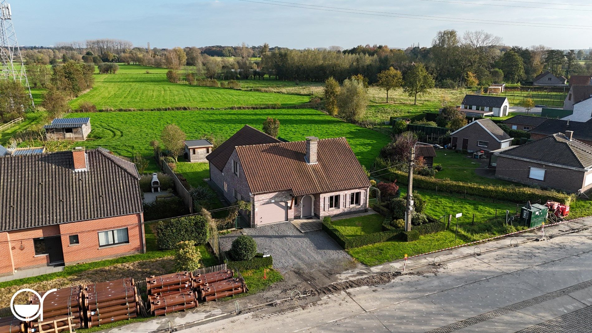 Hoofdfoto van de publicatie: Prachtige landelijke woning met weergaloze zichten en zonnige tuin