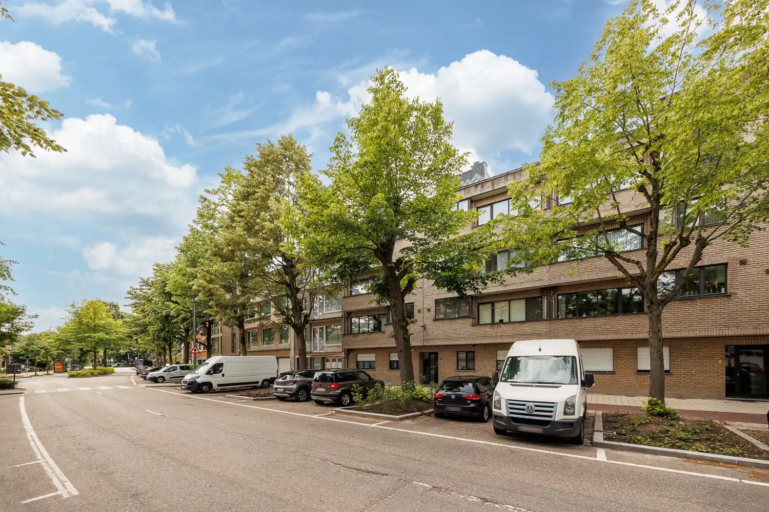 Ruim en lichtrijk 2-slpk appartement met terras en kelderberging in Borgerhout! foto 27
