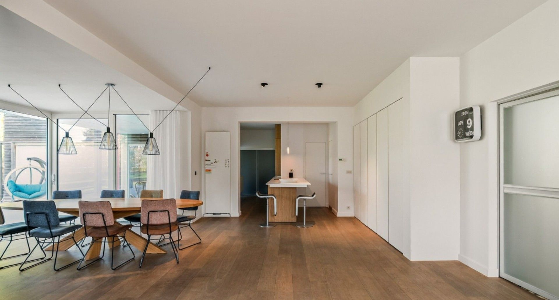 UNIEKE HIGH-END TOTAAL GERENOVEERDE WONING HARTJE HERZELE foto 6