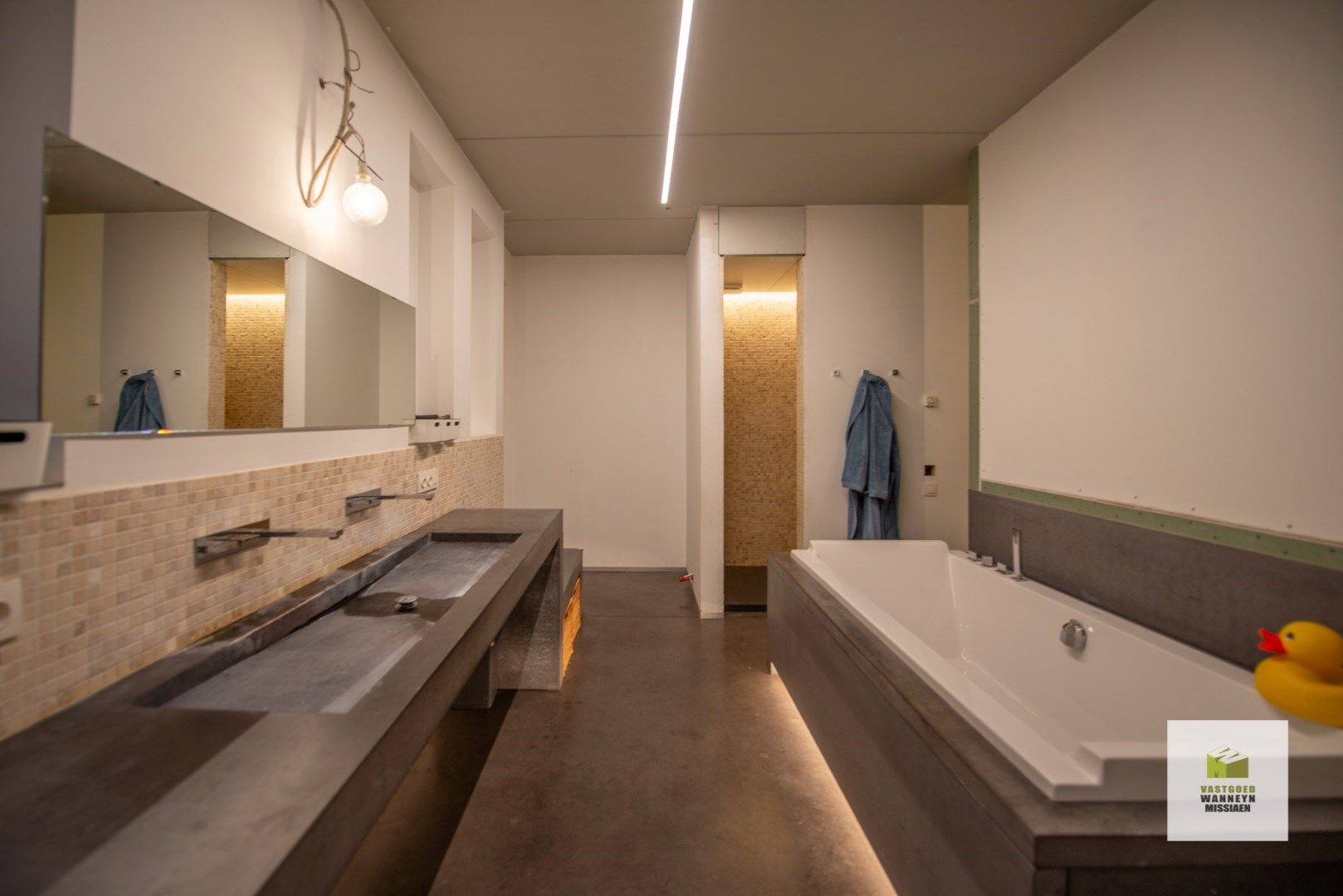 Ruime loods (288m2) met woonst te Verrekijker Wingene  foto 16