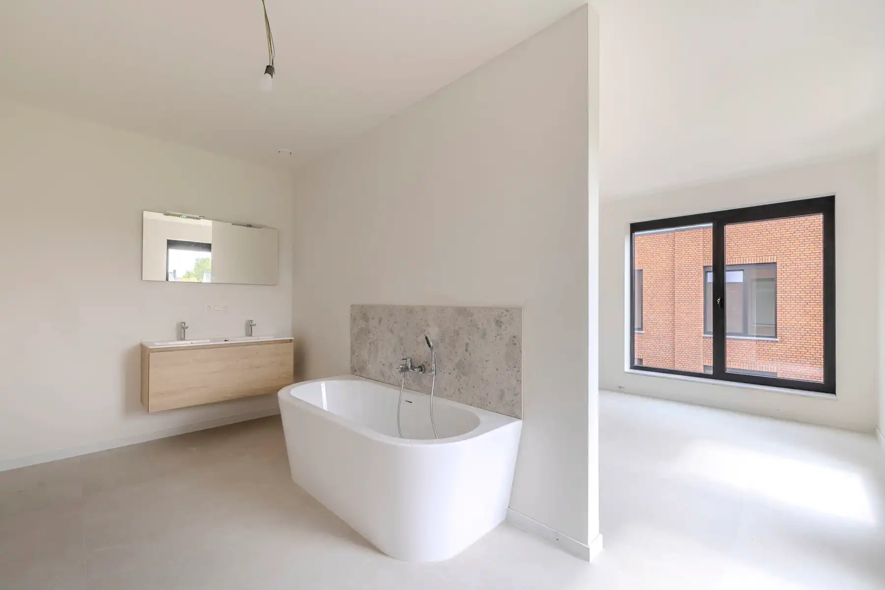 Nieuwbouw woning met 4 slaapkamers foto 17