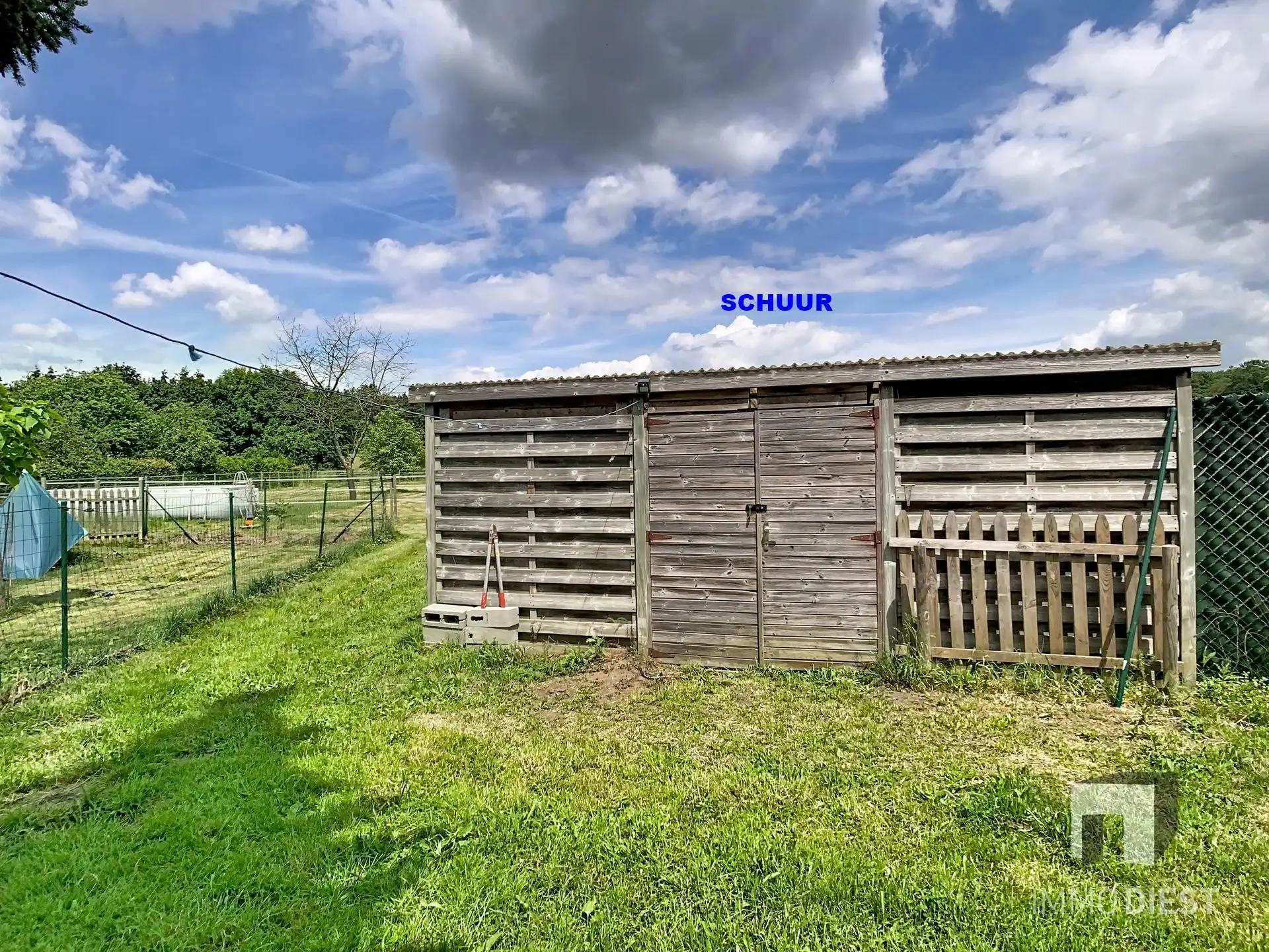 Gelijkvloerse instapklare woning met grote tuin op ca. 39a foto 34