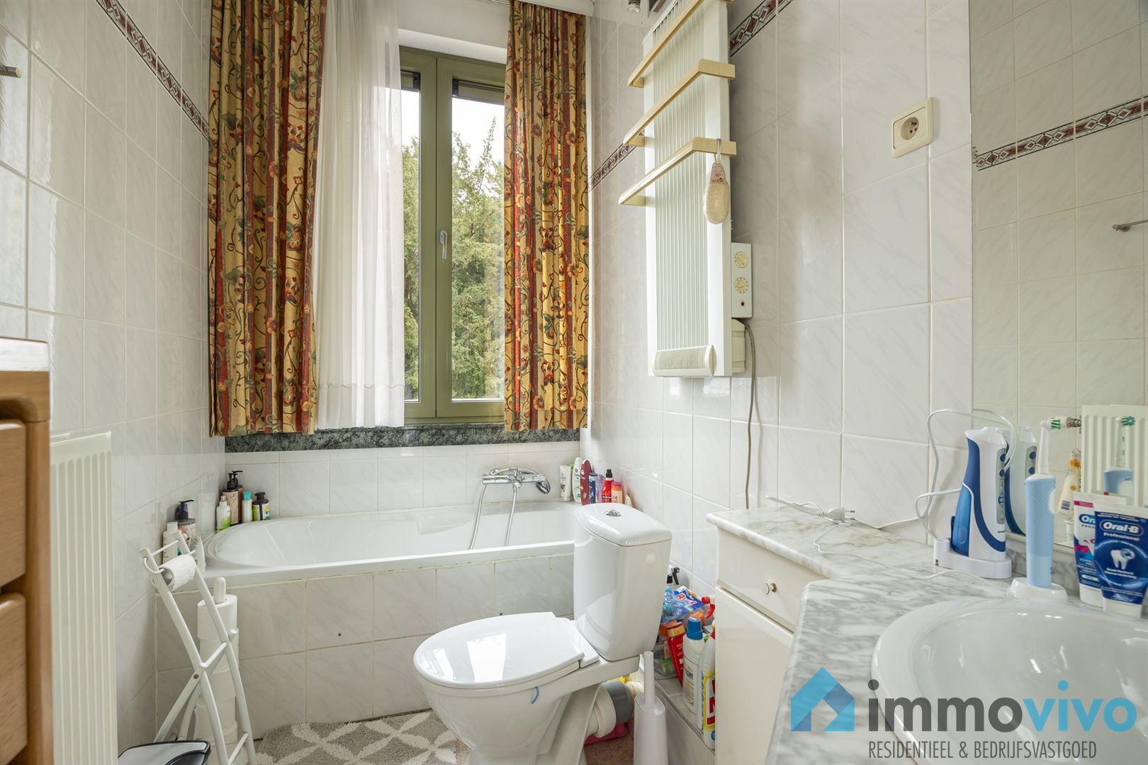 Ruime herenwoning met 5 slaapkamers en praktijkmogelijkheid in hart van Edegem foto 26