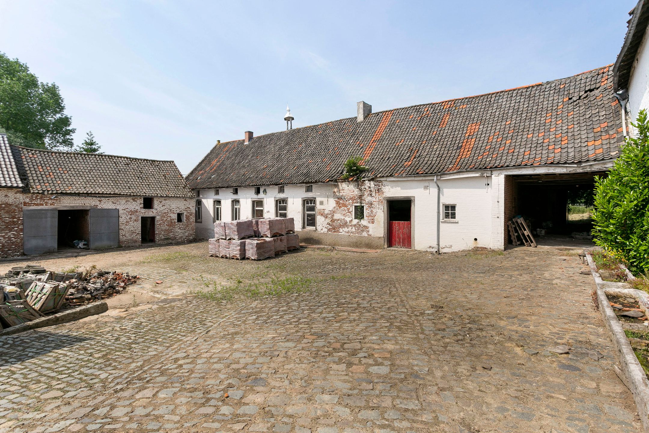 Unieke hoeve op een prachtige locatie in het Pajottenland foto 4