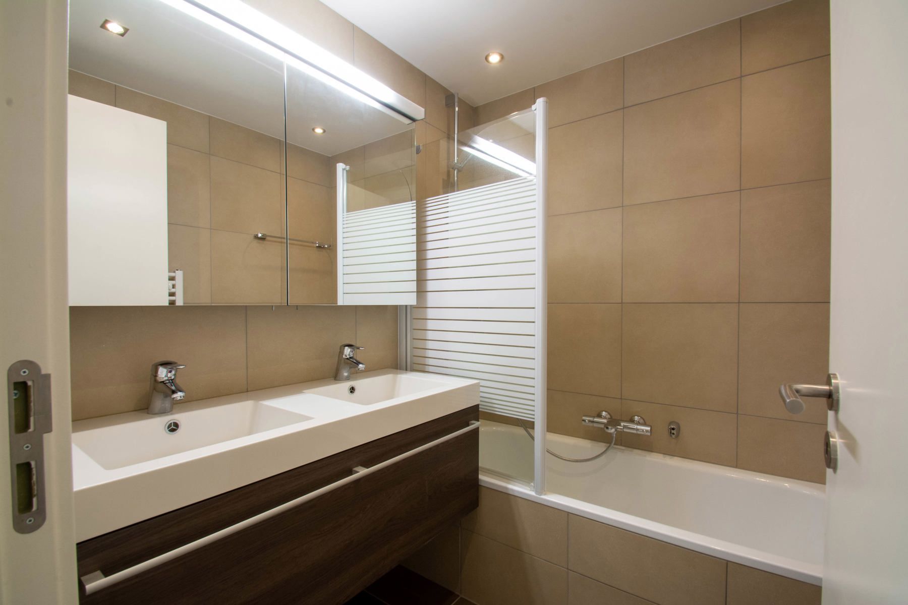 Mooi gemeubeld app - 3 Kamers + Terras! (NAVO area)  foto 13