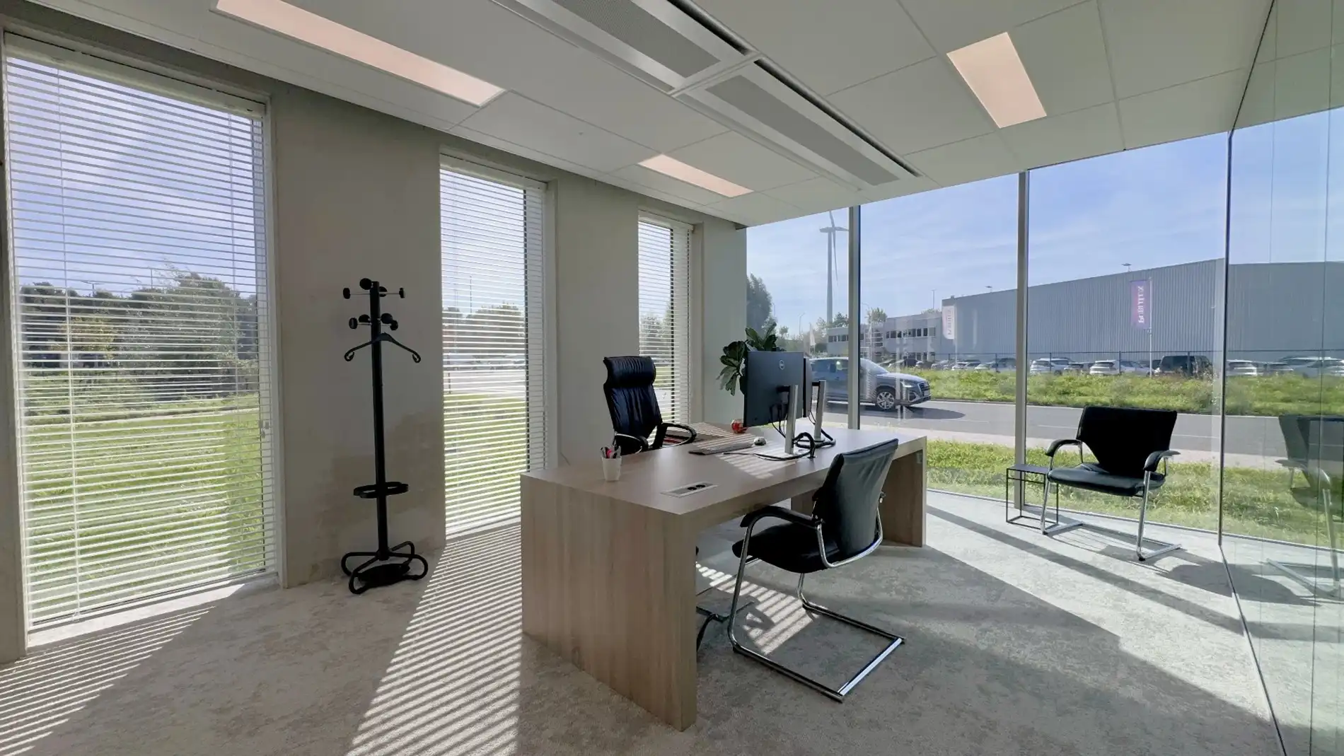 Energiezuinige kantoren te huur in Office Park aan E17 te Lokeren foto 12