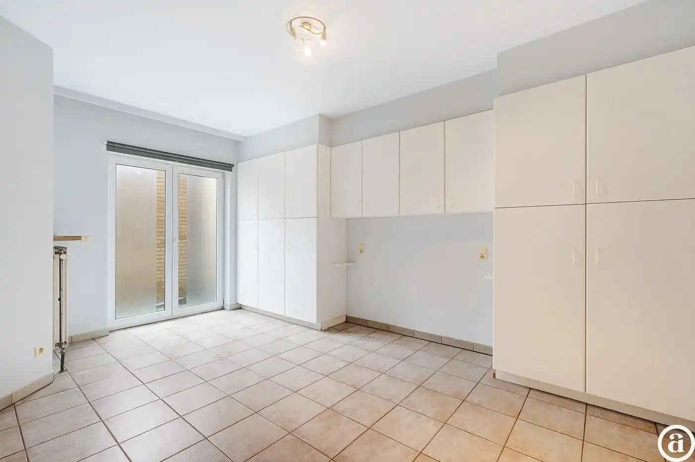 Te renoveren gelijkvloers appartement op topligging nabij het Rubensplein.  foto 14