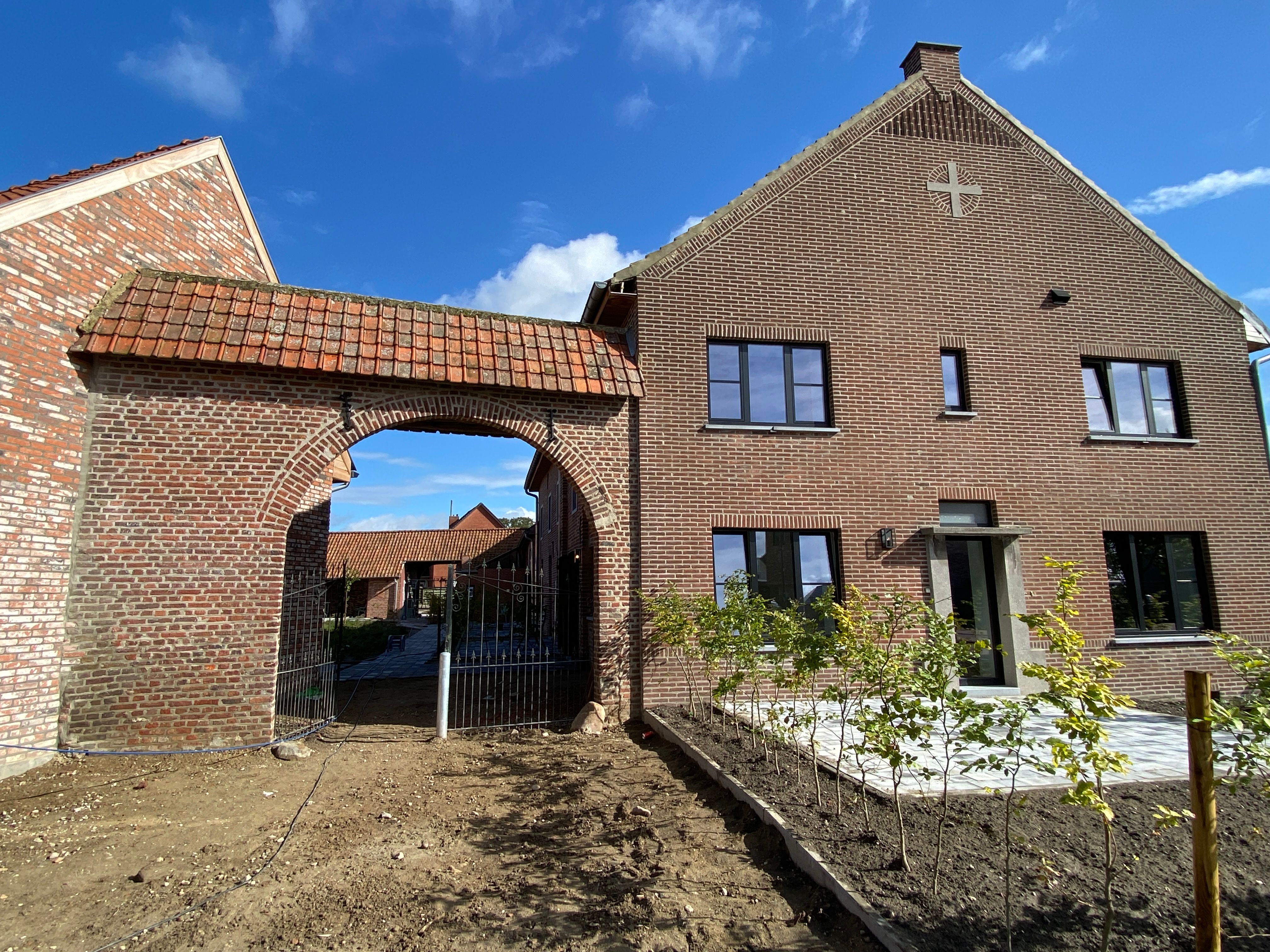 TE HUUR: Volledig gerenoveerde woning met 3 slaapkamers (Breekiezel 9 bus 10, Gruitrode) foto 3