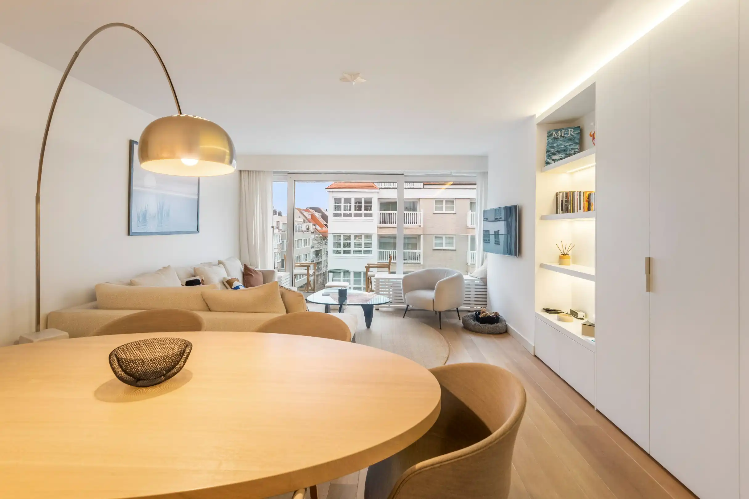 Aangenaam, zuidgericht appartement op de Dumortierlaan.  foto 3