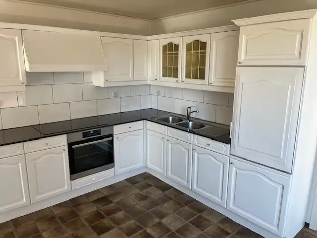 Instapklare woning met 4 slaapkamers en volledig omheinde tuin in landelijke omgeving van Rotem, Dilsen-Stokkem. foto 6