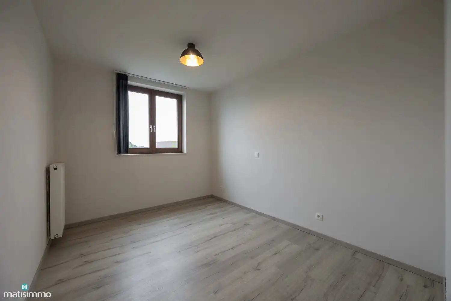 INSTAPKLAAR APPARTEMENT MET 2 SLAAPKAMERS NABIJ HET CENTRUM VAN BILZEN foto 12