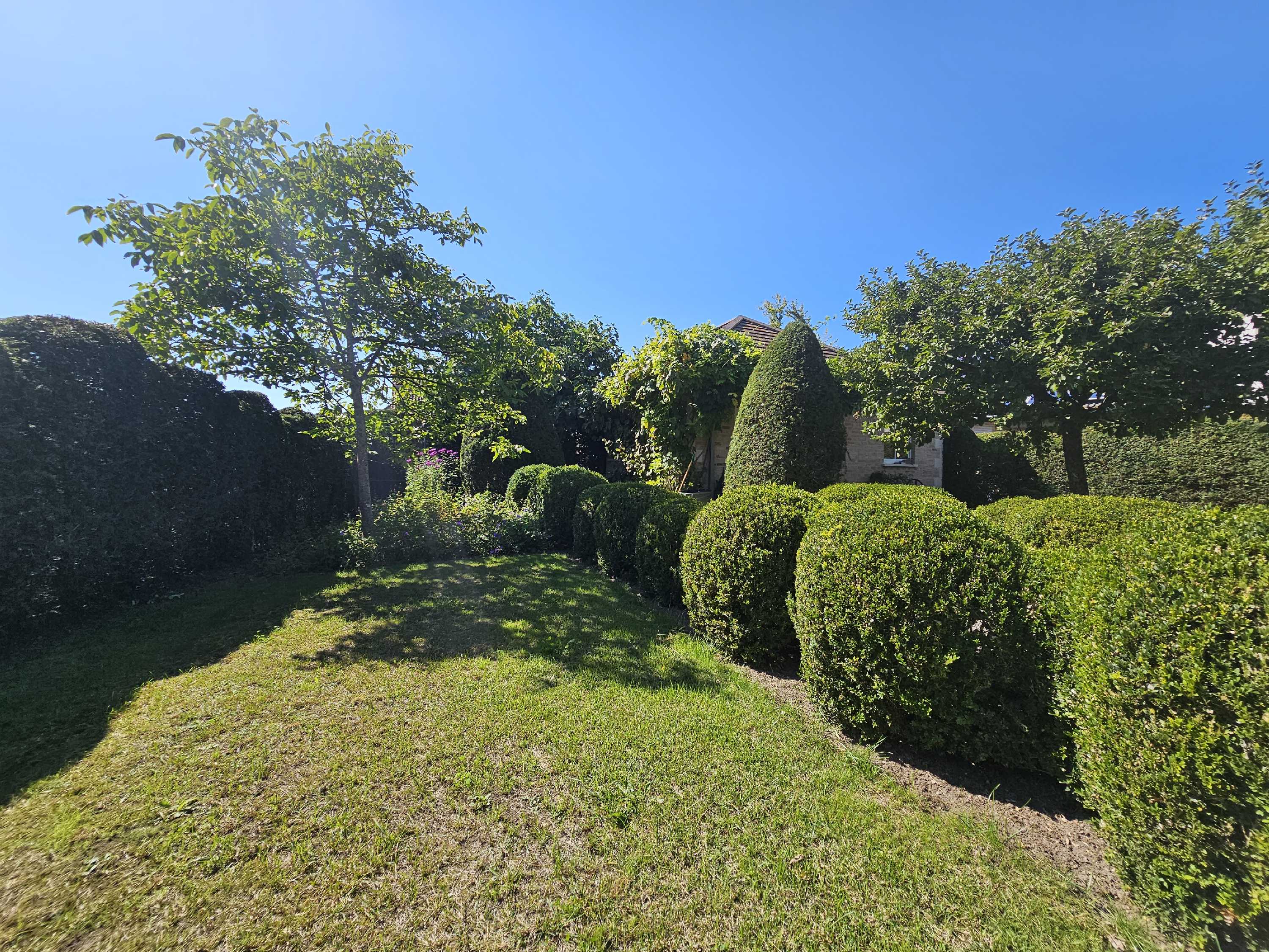 Uitzonderlijke villa nabij de Oude Veurnevaart foto 2